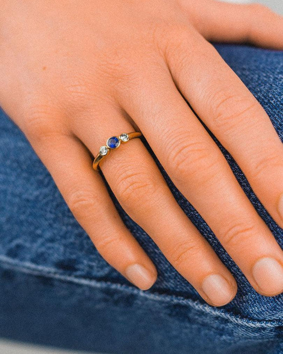 Trilogy Sapphire Gold Engagement Ring Ring Pruden and Smith