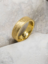 Classic yellow gold wedding ring