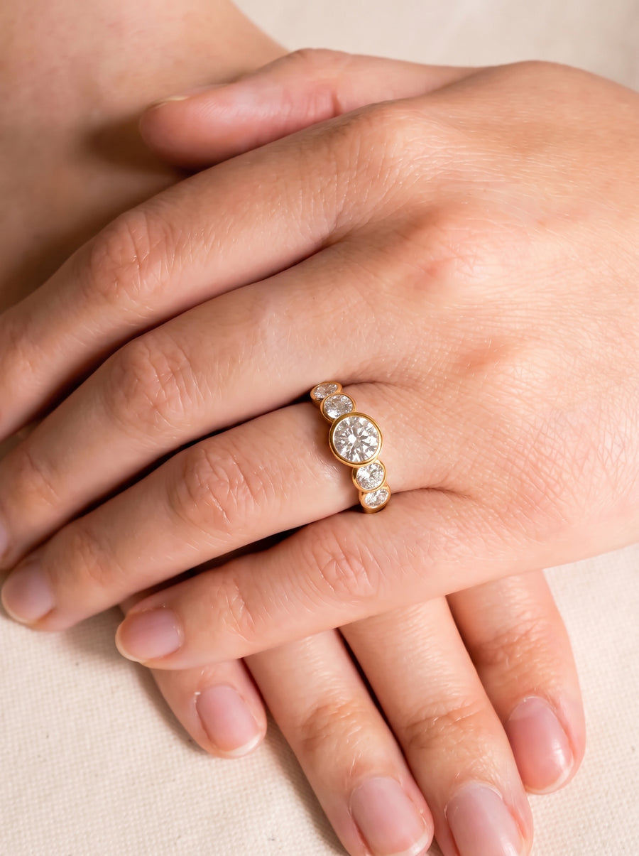 Art Deco Round Brilliant Cut Diamond Engagement Ring