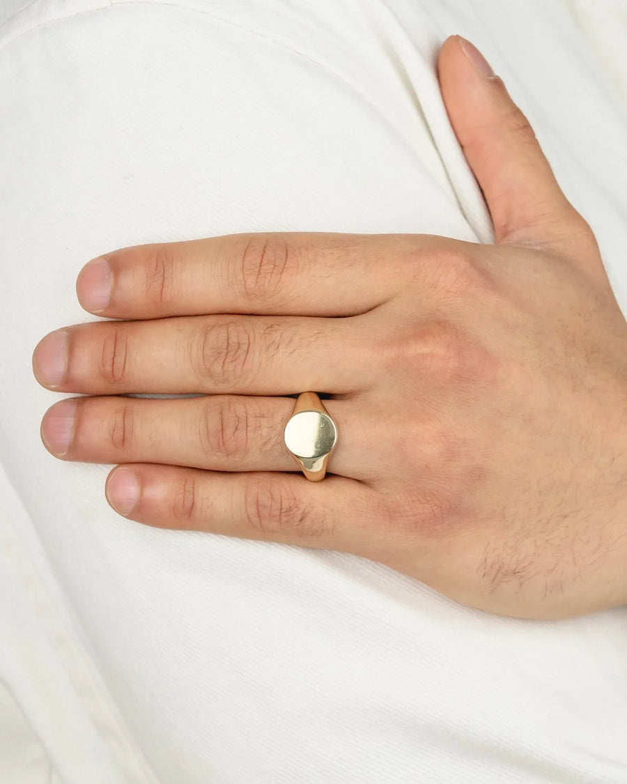22ct Yellow Gold Signet Ring Ring Pruden and Smith