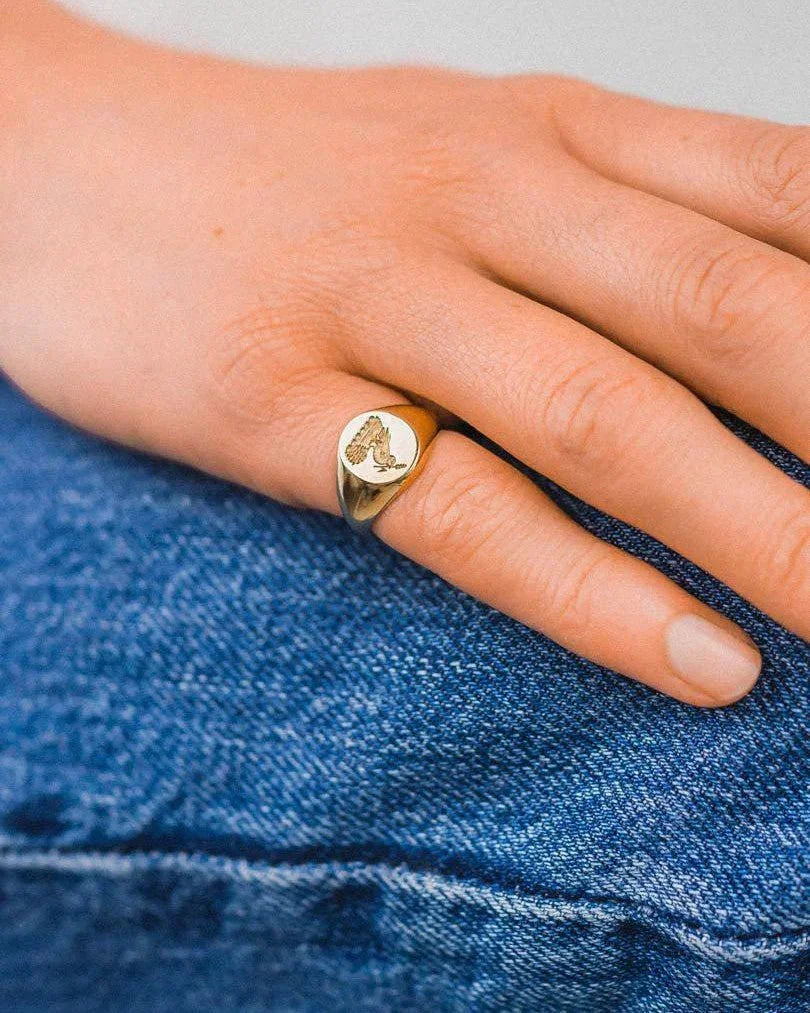 18ct Gold Signet Ring Ring Pruden and Smith