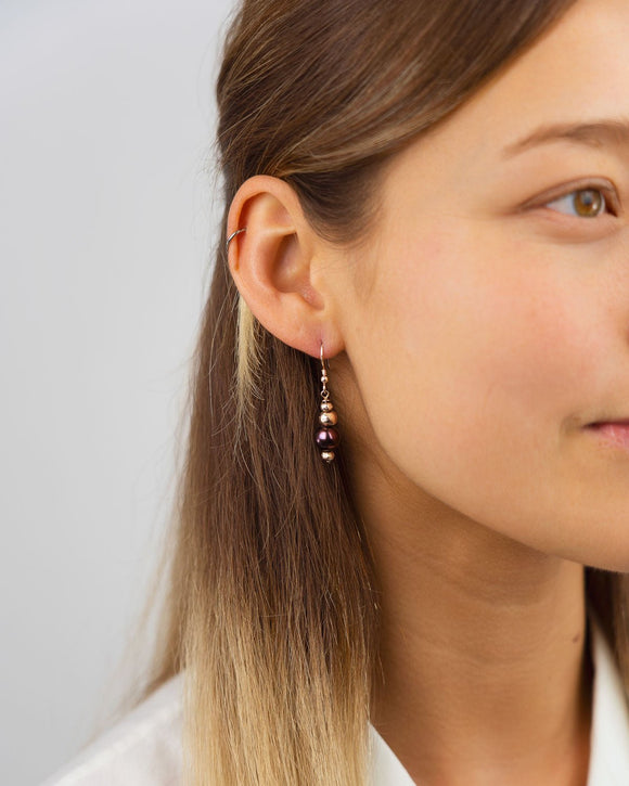 Black Pearl Silver Nugget Dangly Earrings Earrings Pruden and Smith