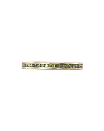 Green Diamond Yellow Gold Hinged Eternity Ring Ring Pruden and Smith   