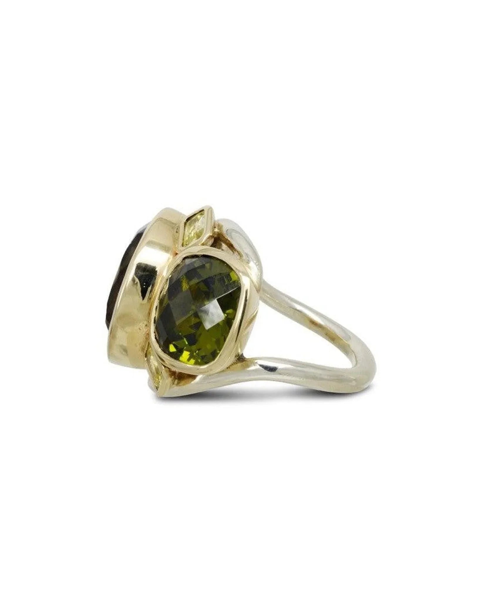9ct white gold cocktail ring set with faceted green garnet and gemstone stacking design