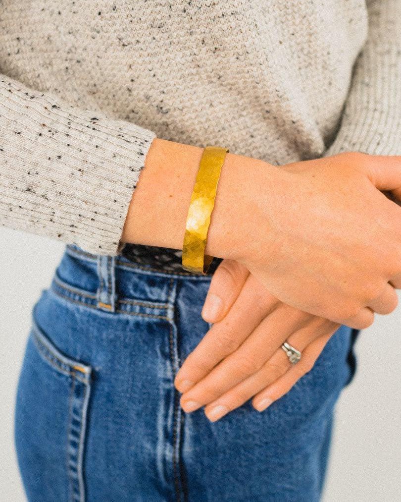 Hammered Edge Matte Solid 9ct Gold Bangle Bangle Pruden and Smith