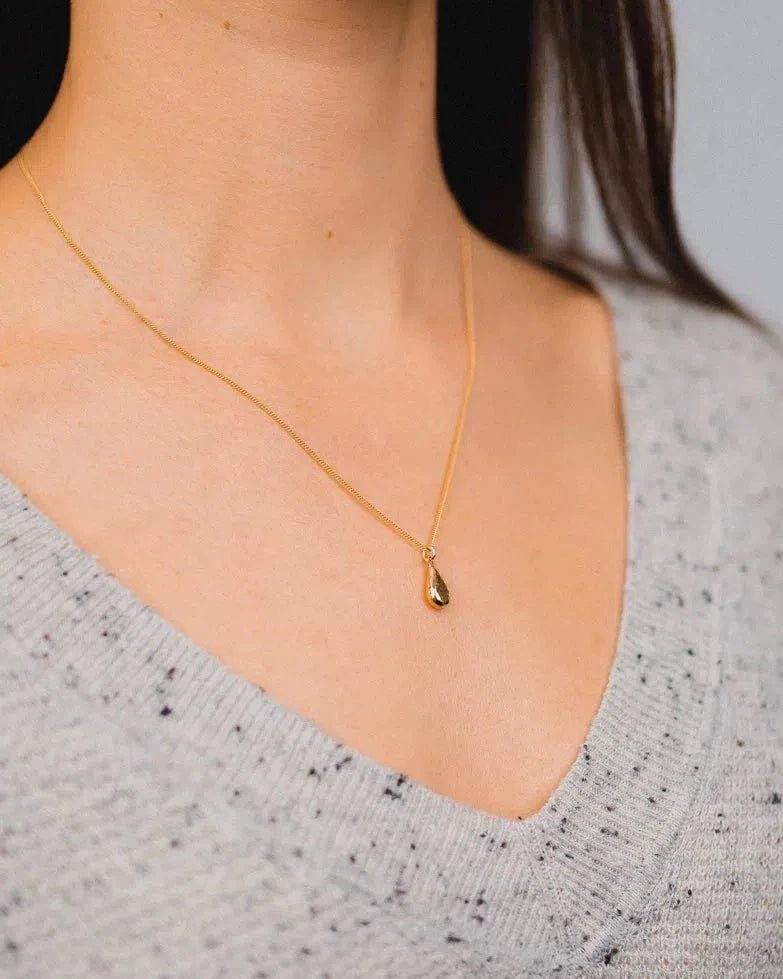 Hammered Teardrop 9ct Yellow Gold Pendant Pendant Pruden and Smith