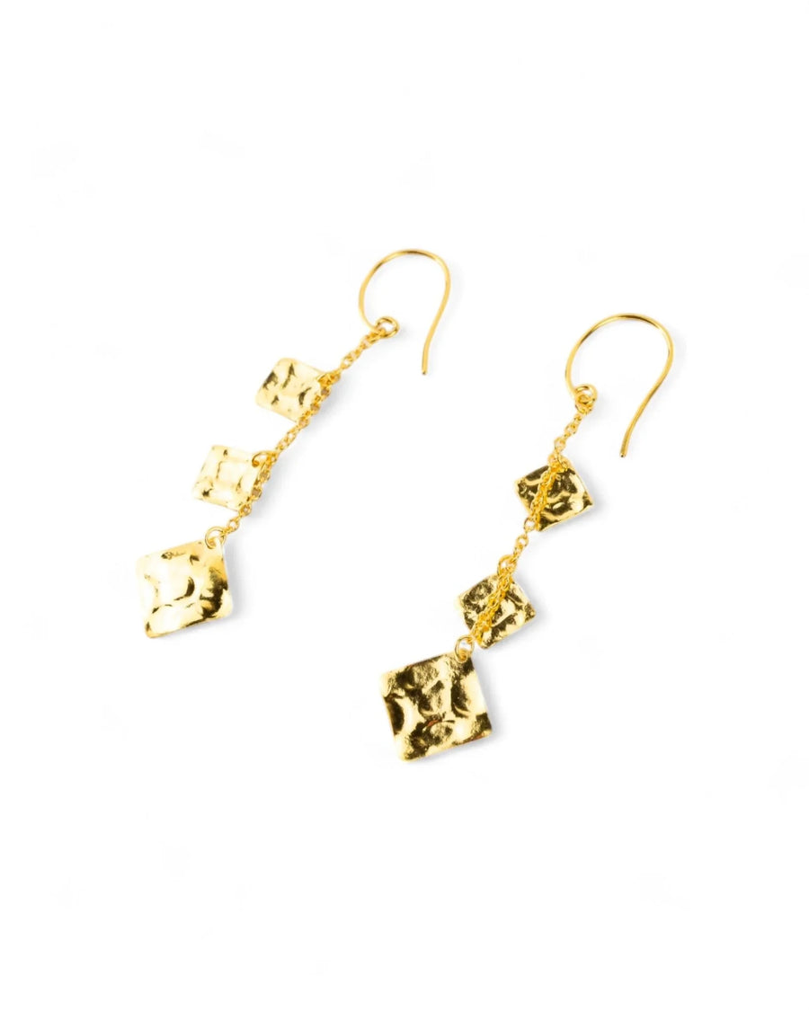 Gold hammered square dangly earrings.