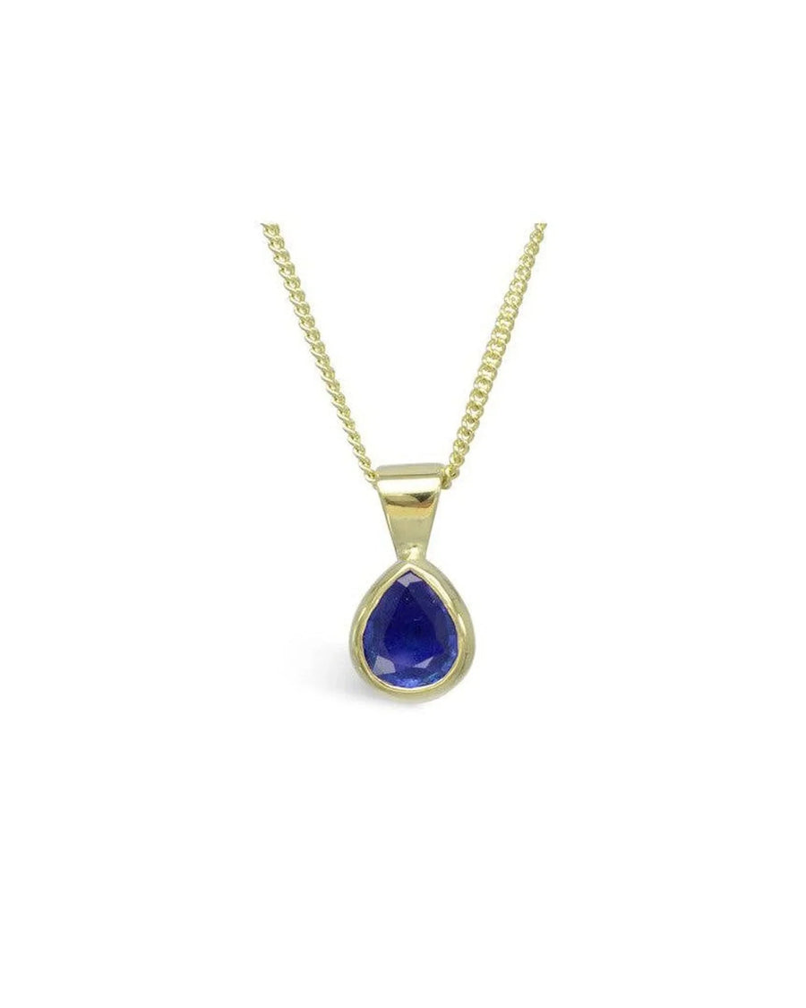 Pear-shaped sapphire pendant in solid gold on a delicate gold chain