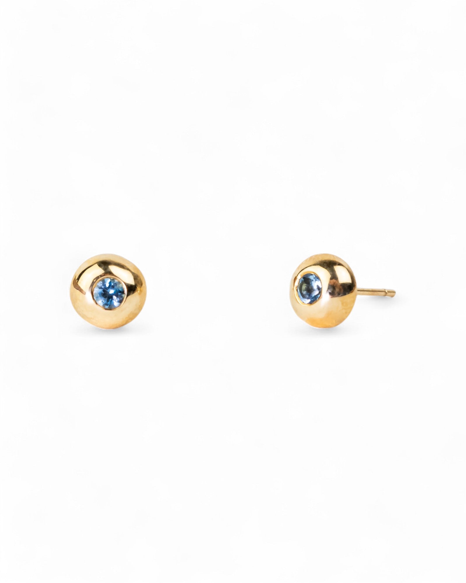Pebble Yellow Gold Gemstone Stud Earrings Earrings Pruden and Smith Tanzanite (Deep Blue)
