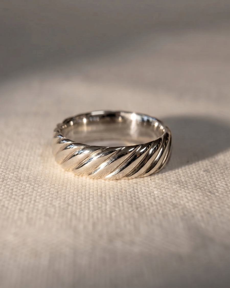platinum twisted mens wedding ring - material shot