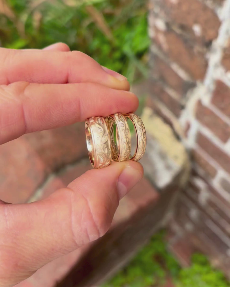 Gold Leaf Motif Wedding Ring