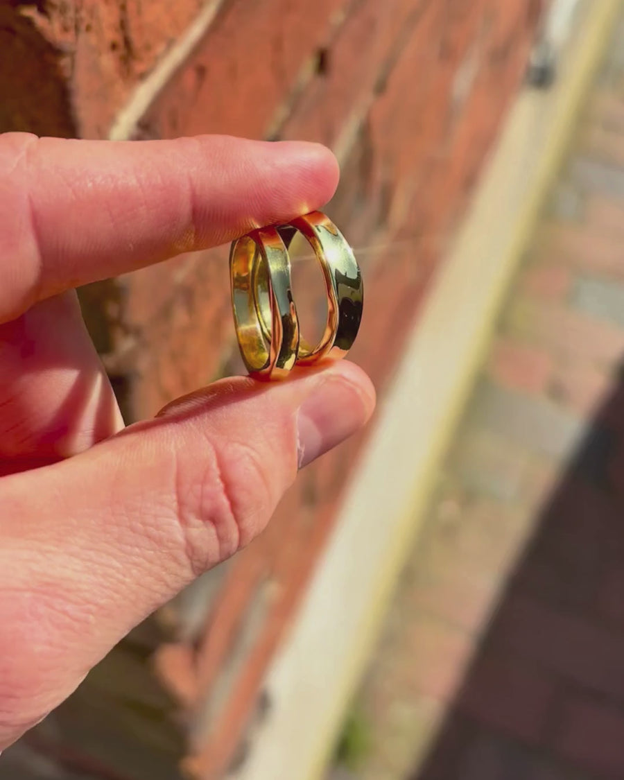 Men's Side Hammered Wedding Ring