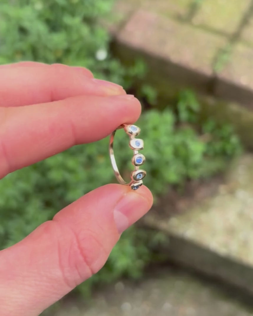 pebble ring rotating by hand