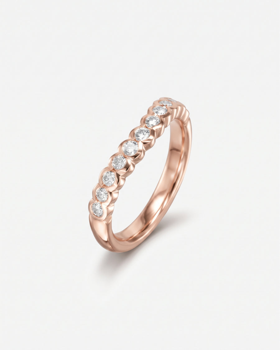 9ct rose gold wedding band featuring a scalloped design set with round lab-grown diamonds.
