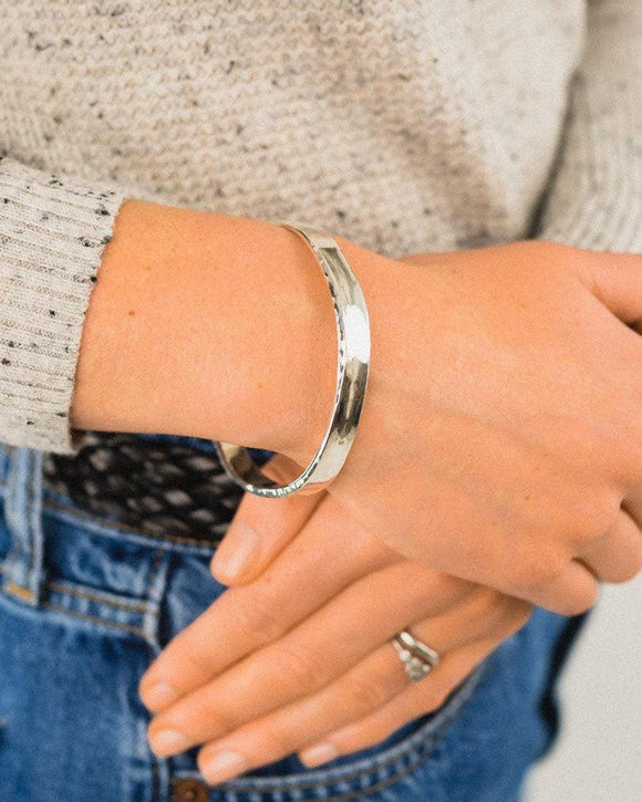 Side Hammered Solid Silver Bangle (6mm) Bangle Pruden and Smith