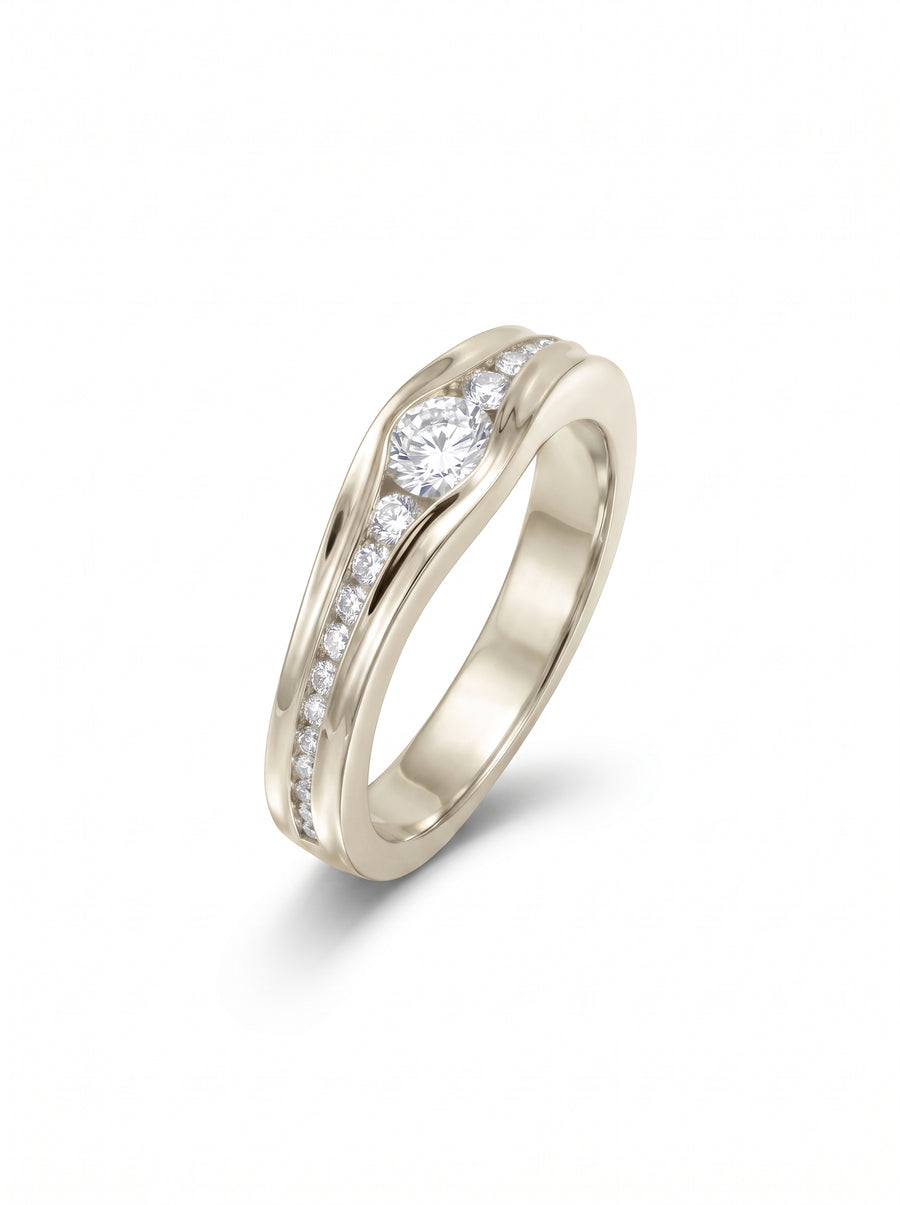 Trap Diamond Engagement Ring (4mm)