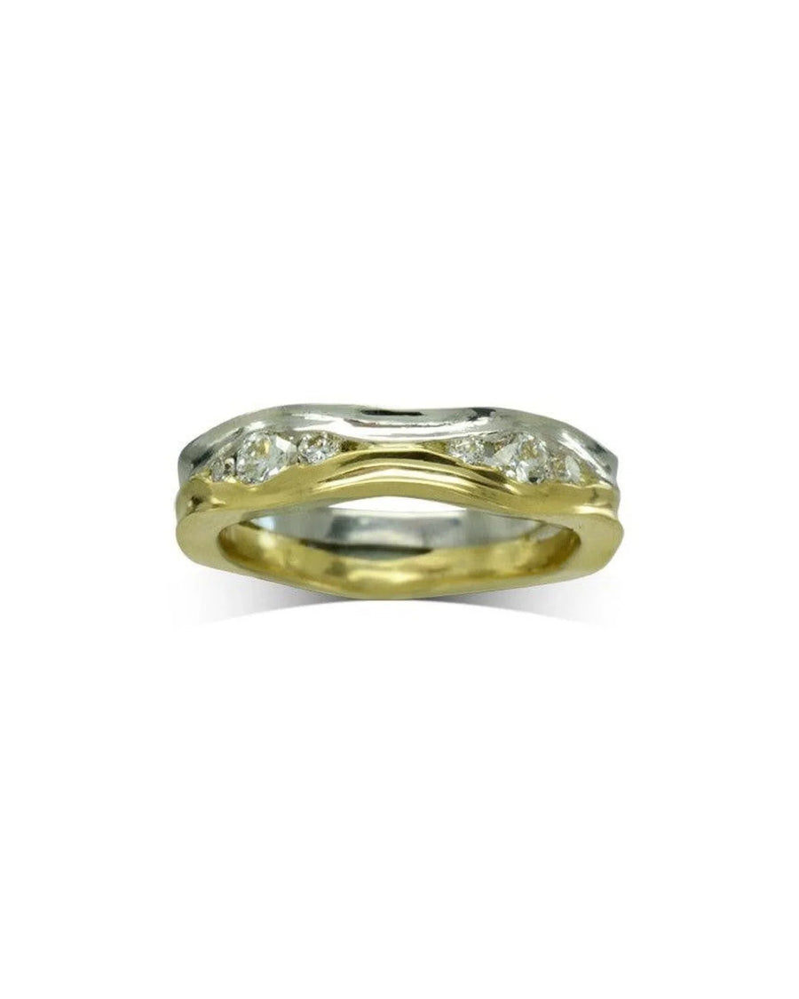 Mixed metal diamond ring, 4mm, with a wavy, two-tone design.