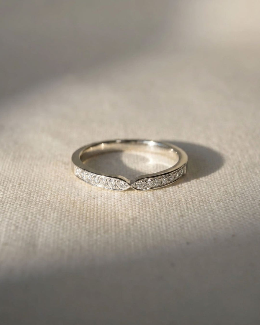 9ct white gold twist pavé set diamond ring.
