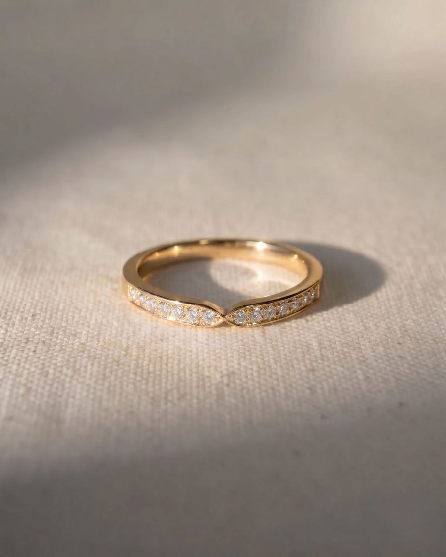9ct yellow gold twist pavé set diamond ring.