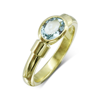 Aquamarine Shoulder Ring Ring Pruden and Smith 18ct Yellow Gold  